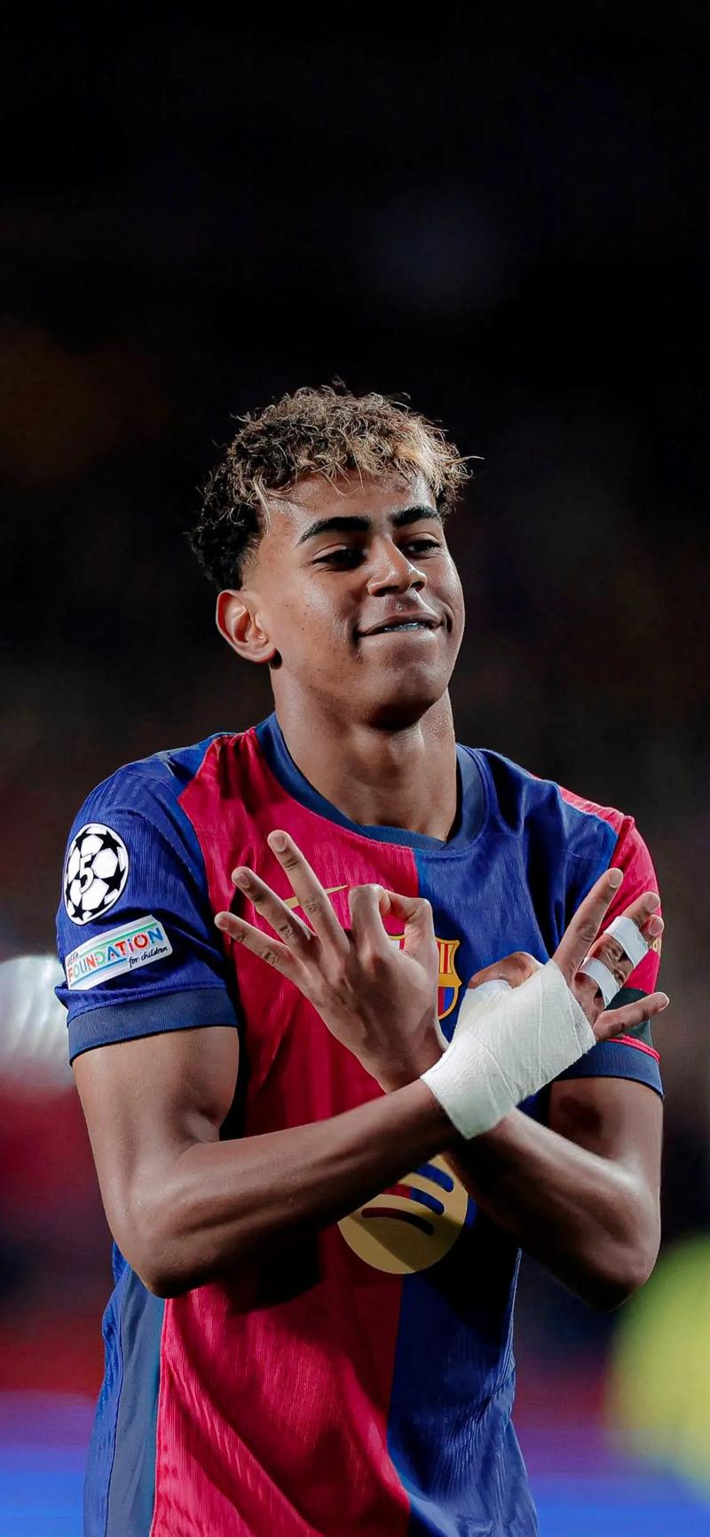 马斯坦托诺：耻骨疼痛已困扰我很久，在皇马我不考虑成为主角（马斯坦托诺：长期受耻骨疼痛困扰，在皇马我无意当主角）