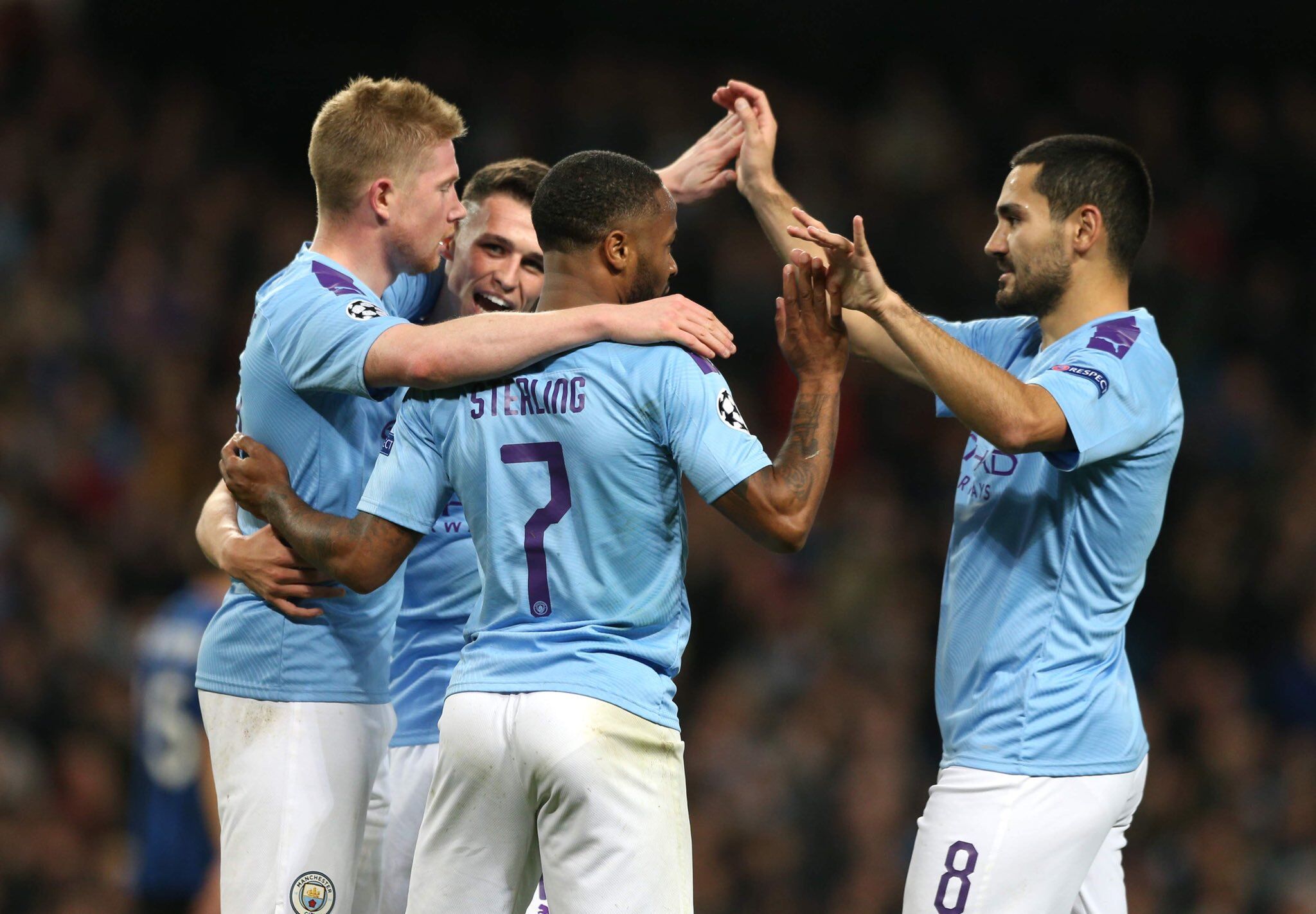 上海海港中超三连冠，但含金量极低，山东泰山明年是最大夺冠热门（上海海港中超三连霸成色不足，山东泰山被看好为明年头号夺冠热门）