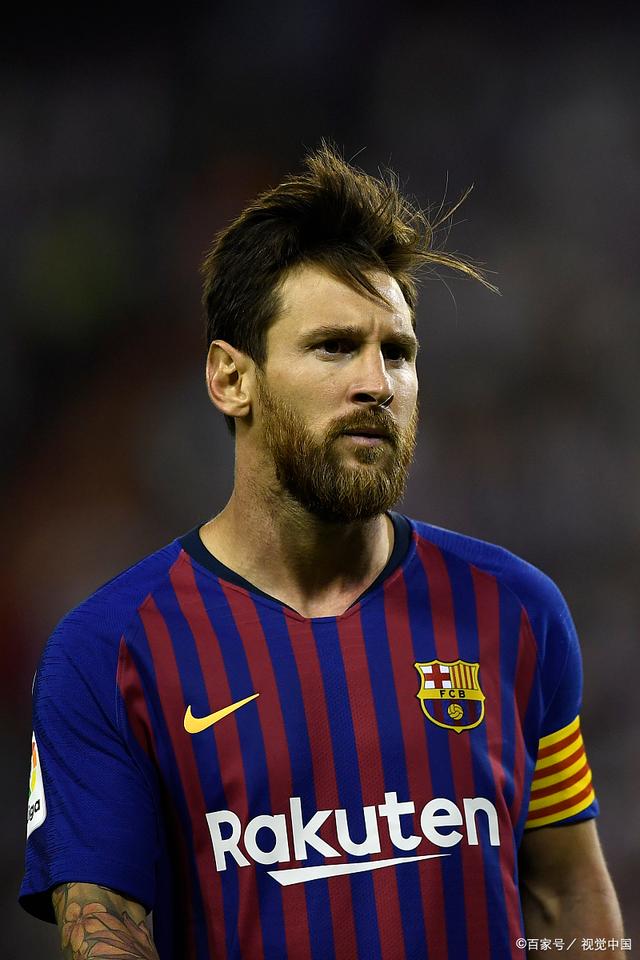 意甲焦点战：国际米兰4-0大胜科莫，路易斯·恩里克闪耀圣西罗（圣西罗之夜：国际米兰4-0零封科莫，路易斯·恩里克光芒四射）