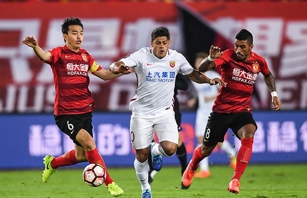 德约专访（三）：钦佩C罗拿走可乐的勇气，作为父亲我们都愿孩子心有所向（专访德约（三）：赞赏C罗移走可乐的胆识，身为父亲更盼孩子有所热爱）