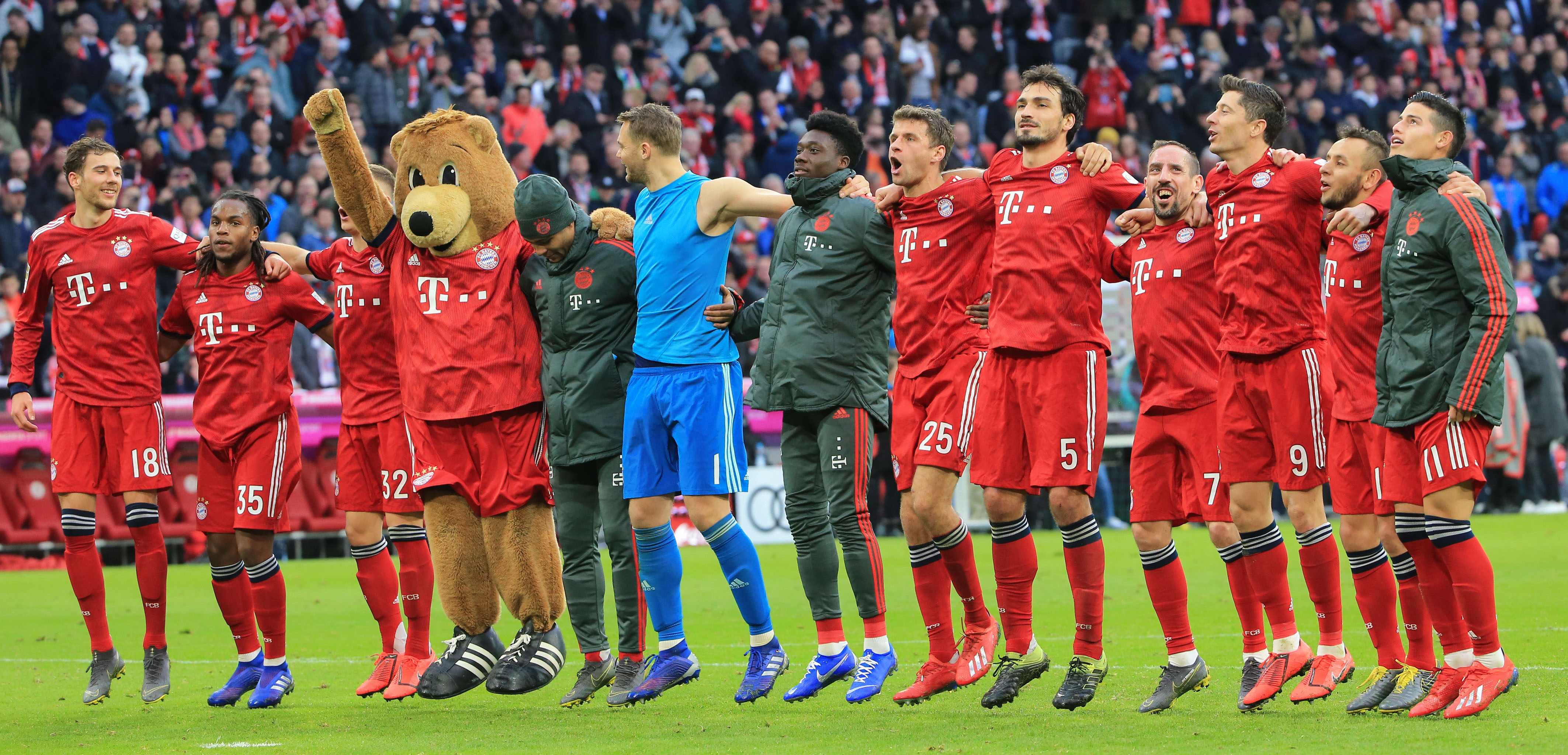 斯帕莱蒂：首发能直观了解热格罗瓦的表现，戴维需要继续提升（斯帕莱蒂：安排热格罗瓦首发以直观评估，戴维仍需提升）