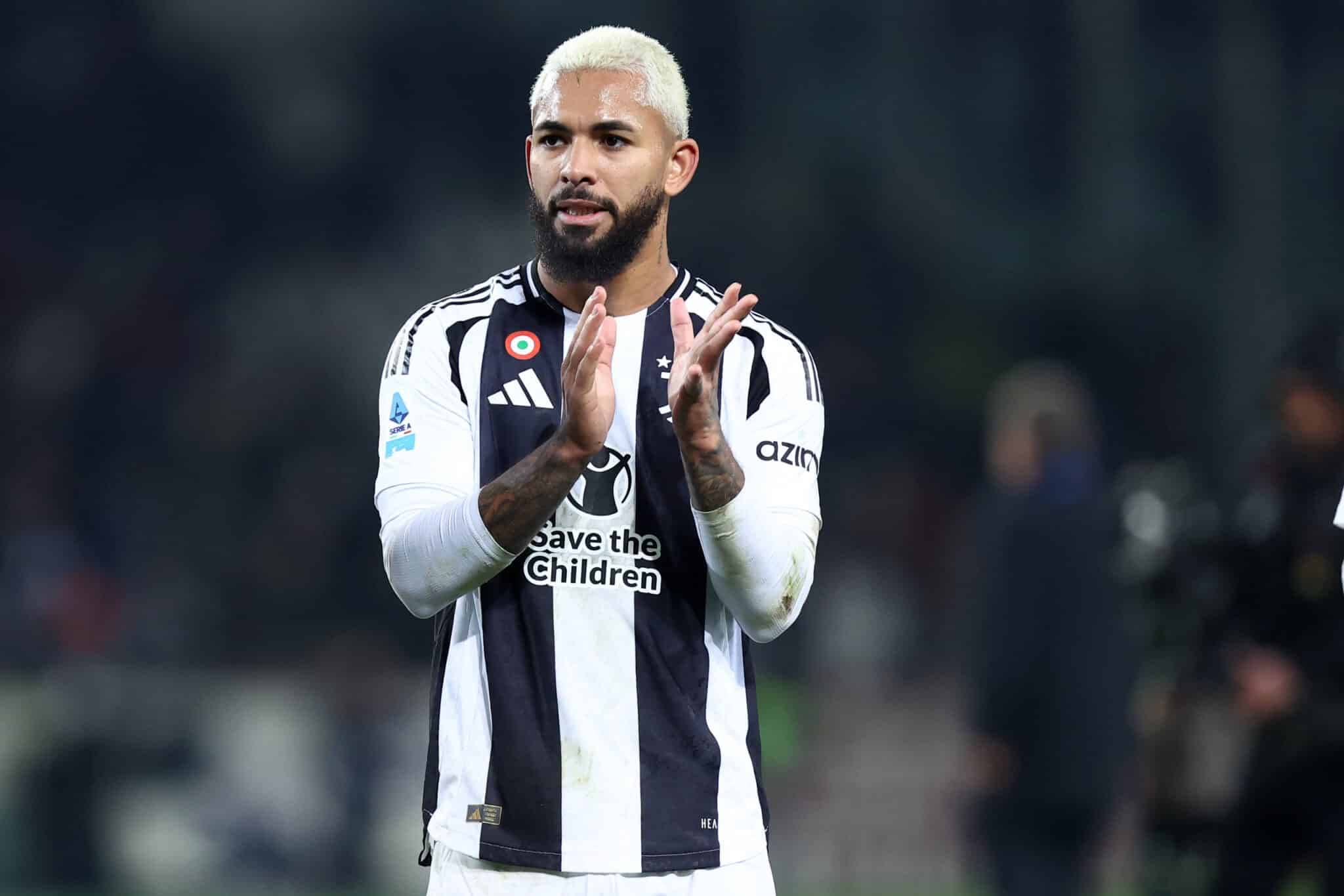 萨拉维亚：C罗是我的榜样，他是世界上任何运动员最好的代表（萨拉维亚盛赞C罗：我的榜样，也是全球运动员的最佳典范）