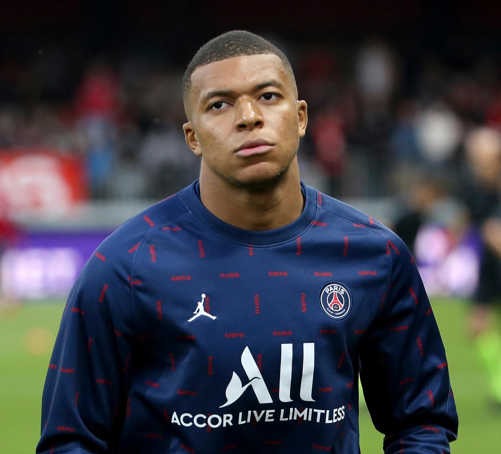 贝纳蒂亚：阿坎吉帮助我们引进了帕瓦尔，国米起初要价2000万（贝纳蒂亚称阿坎吉助力帕瓦尔加盟，国米最初索价2000万）