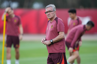 马克西轰下35分却险成罪人，绝杀三不沾队友帮他完成救赎（马克西砍下35分险成罪臣，绝杀三分三不沾，队友力挽狂澜助他完成救赎）