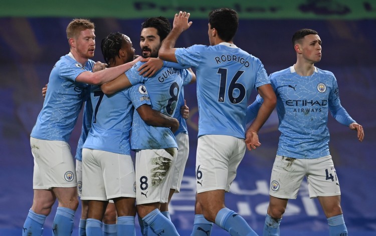 FC26美丽足球：维蒂尼亚、德容领衔，金外脚背夸雷斯马在列（FC26华丽足球：维蒂尼亚、德容领衔，外脚背之王夸雷斯马入选）