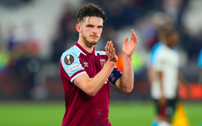 巴萨vs马竞：莱万PK阿尔瓦雷斯；佩德里、赫拉德-马丁首发（巴萨战马竞：莱万对决阿尔瓦雷斯，佩德里与赫拉德-马丁先发）