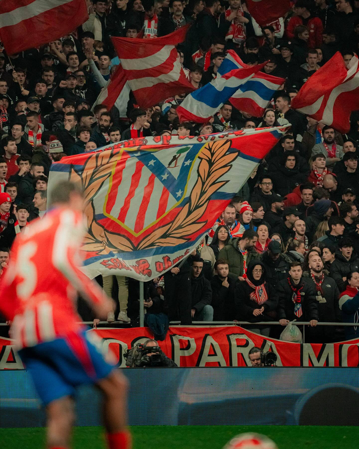 卡卡：对世界杯最美好的回忆是触碰奖杯；很期待新的赛制（卡卡：世界杯最难忘的瞬间是触碰大力神杯，期待新赛制）