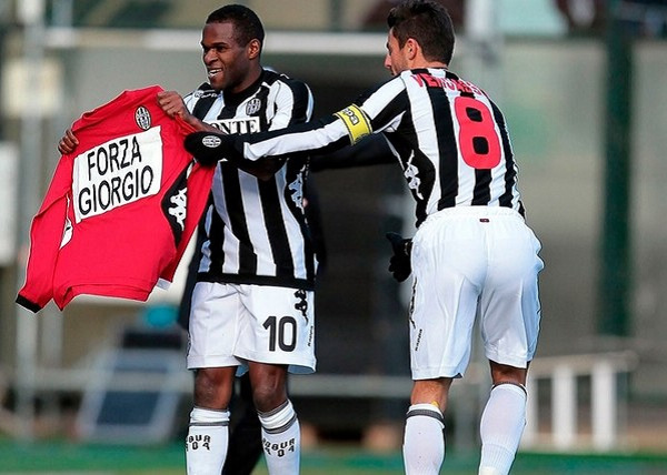 乌度卡：杜兰特如今更愿意领导队友承担责任，他一直追求伟大（乌度卡：杜兰特现在更主动带队扛责，始终追求伟大）