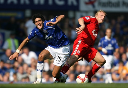 球星再度超神发挥（巨星再度神勇爆发）